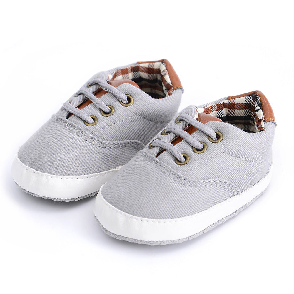 Casual soft bottom canvas shoes